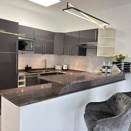 아파트 House Ruby *